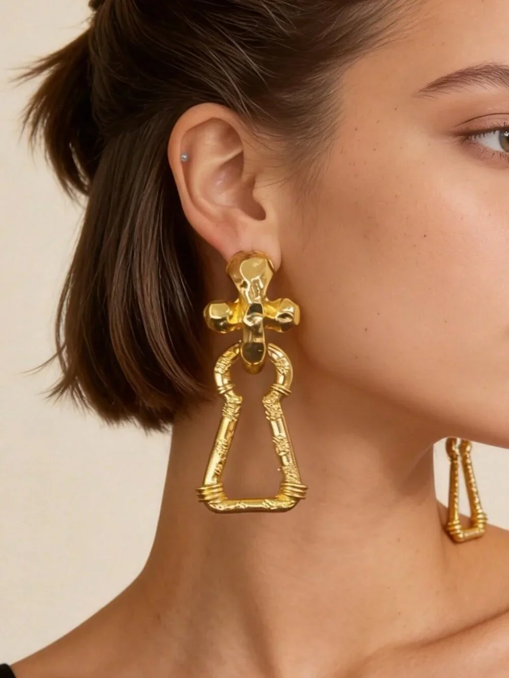Gold or silver  Women's Luxury Geometric Exaggerated Earrings,